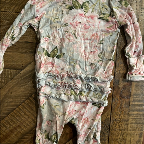 Poshpeanut Celine romper - Picture 3 of 6